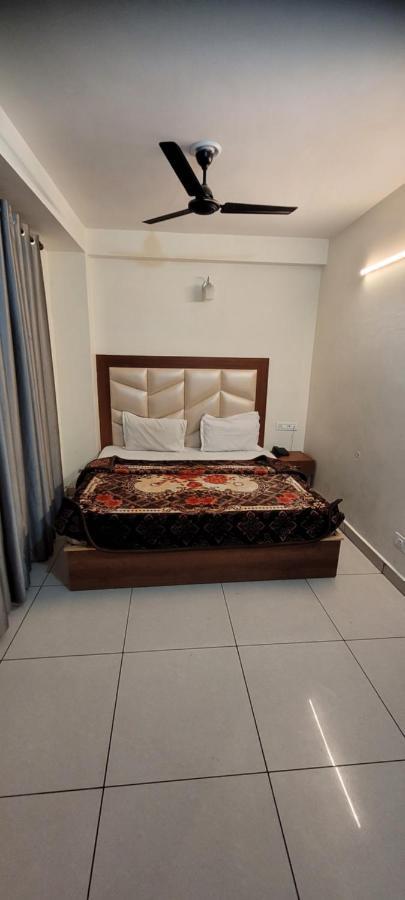 Hotel Snow Country Villa Manali  Exterior photo